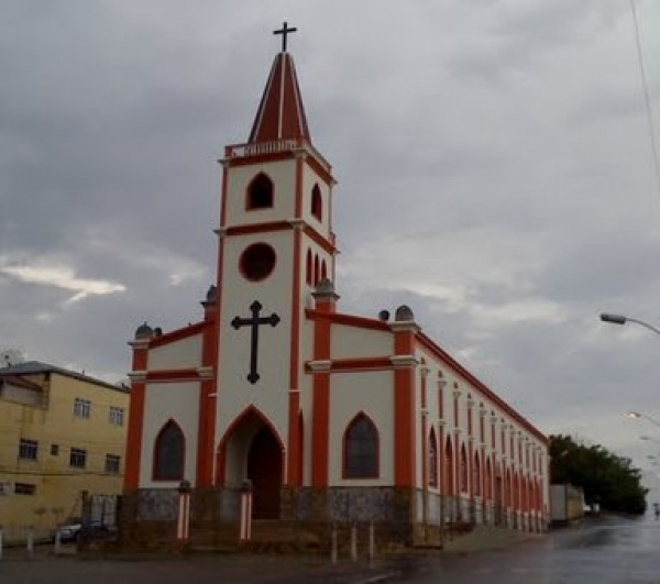 Adoração hoje em Santa Cruz de Minas